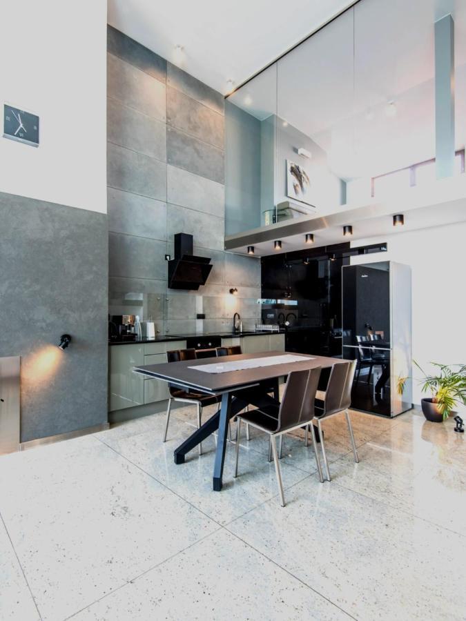 Mlynska 8 Apartament Z Prywatnym Basenem Bielsko-Biala Luaran gambar